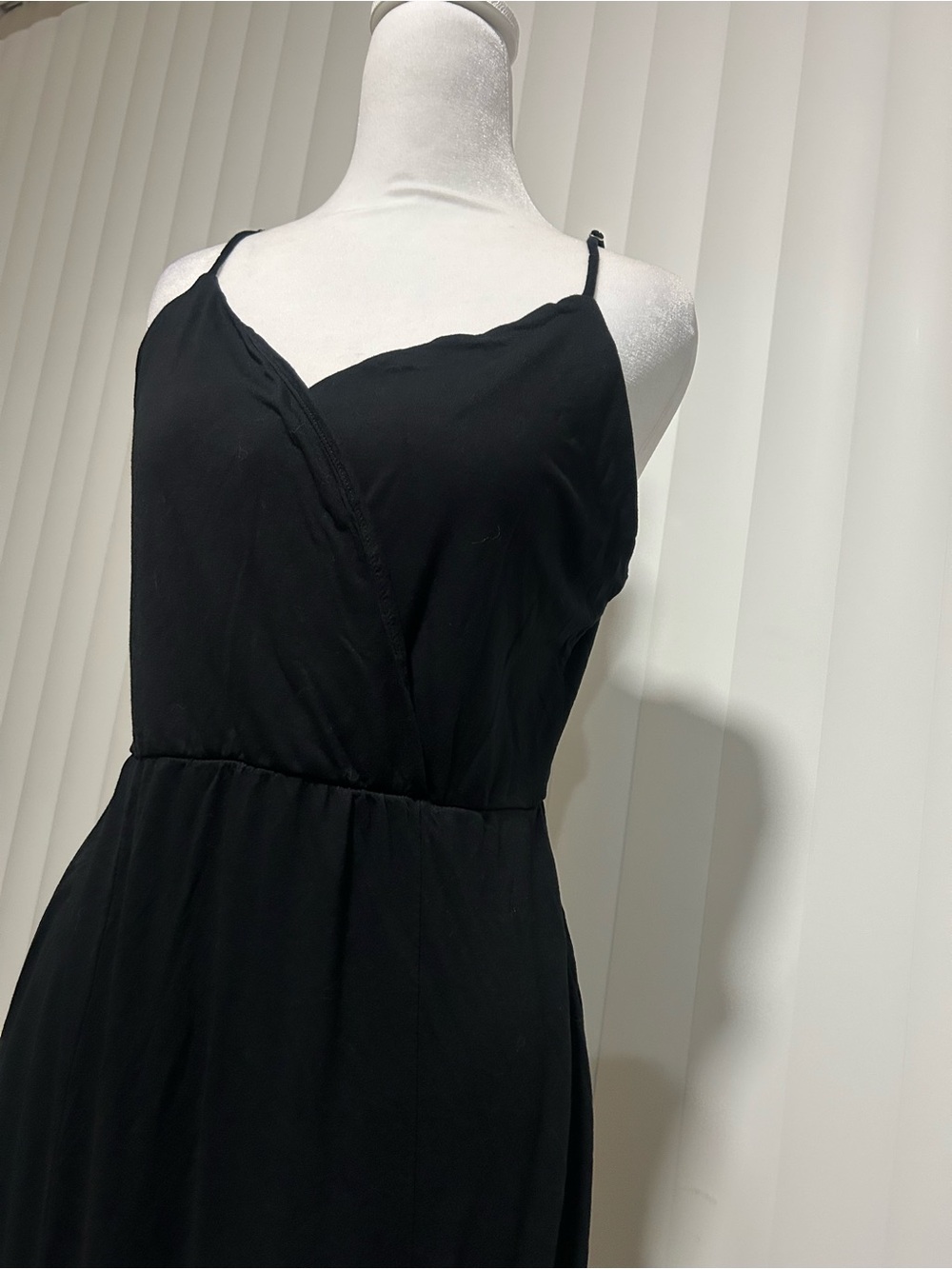 Lulu's Black V-Neck Maxi Dress with Double Front Slits - Picture 3 of 9